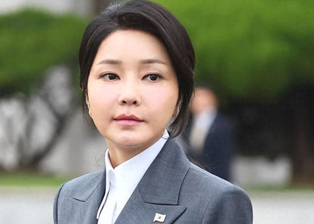 金建希被韩国检方正式传唤调查，必须于14日到检方大楼接受调查！