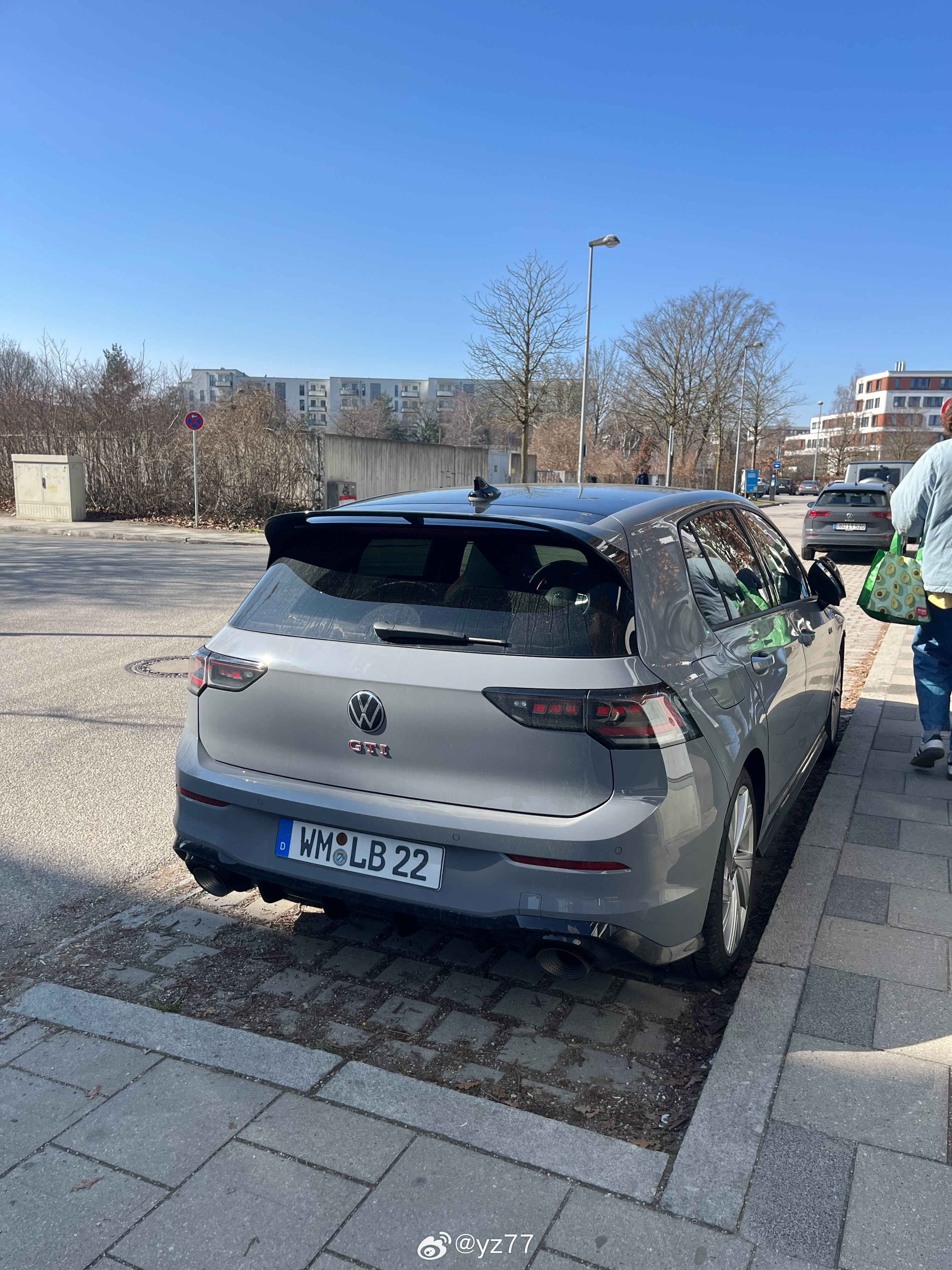 最近见到的8.5GTI配置都贼厉害，又一个配天蝎排气的yz77聊车