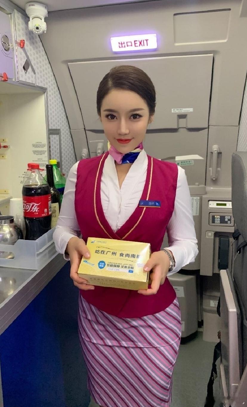 南航空姐就是美。​​​