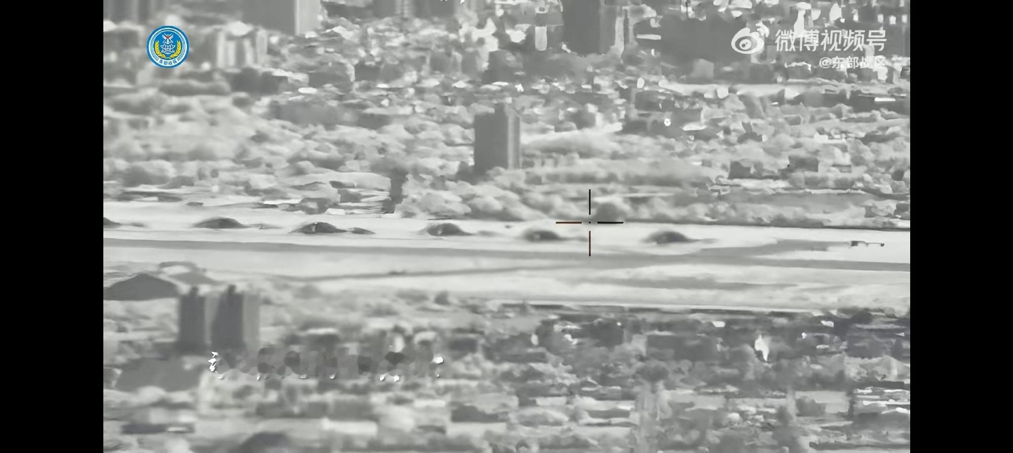 巴基斯坦空军编号104的J-10CE战机，画上了幻影2000的击杀标志。东部战区