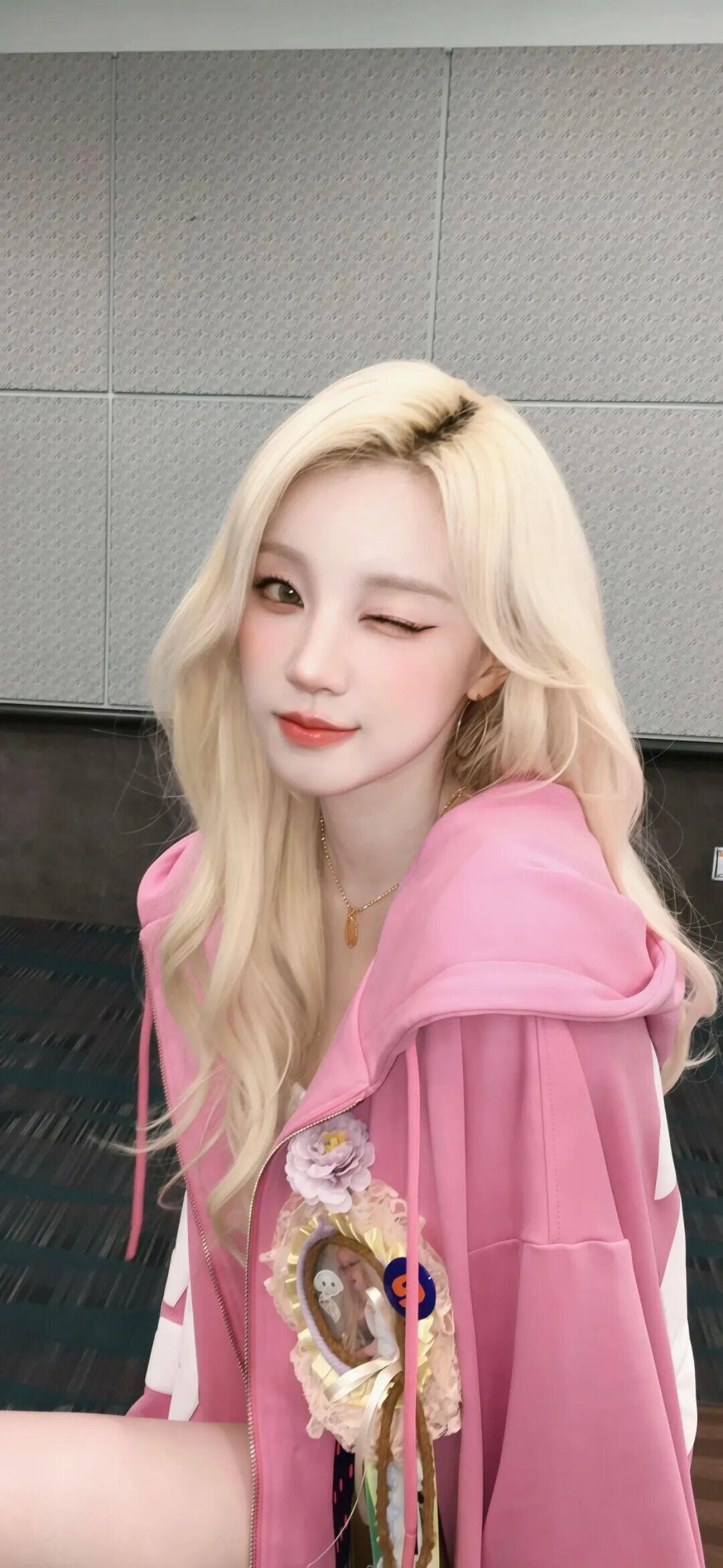 宋雨琦壁纸分享📱壁纸丨粉色系的宋雨琦是最好看的宋雨琦