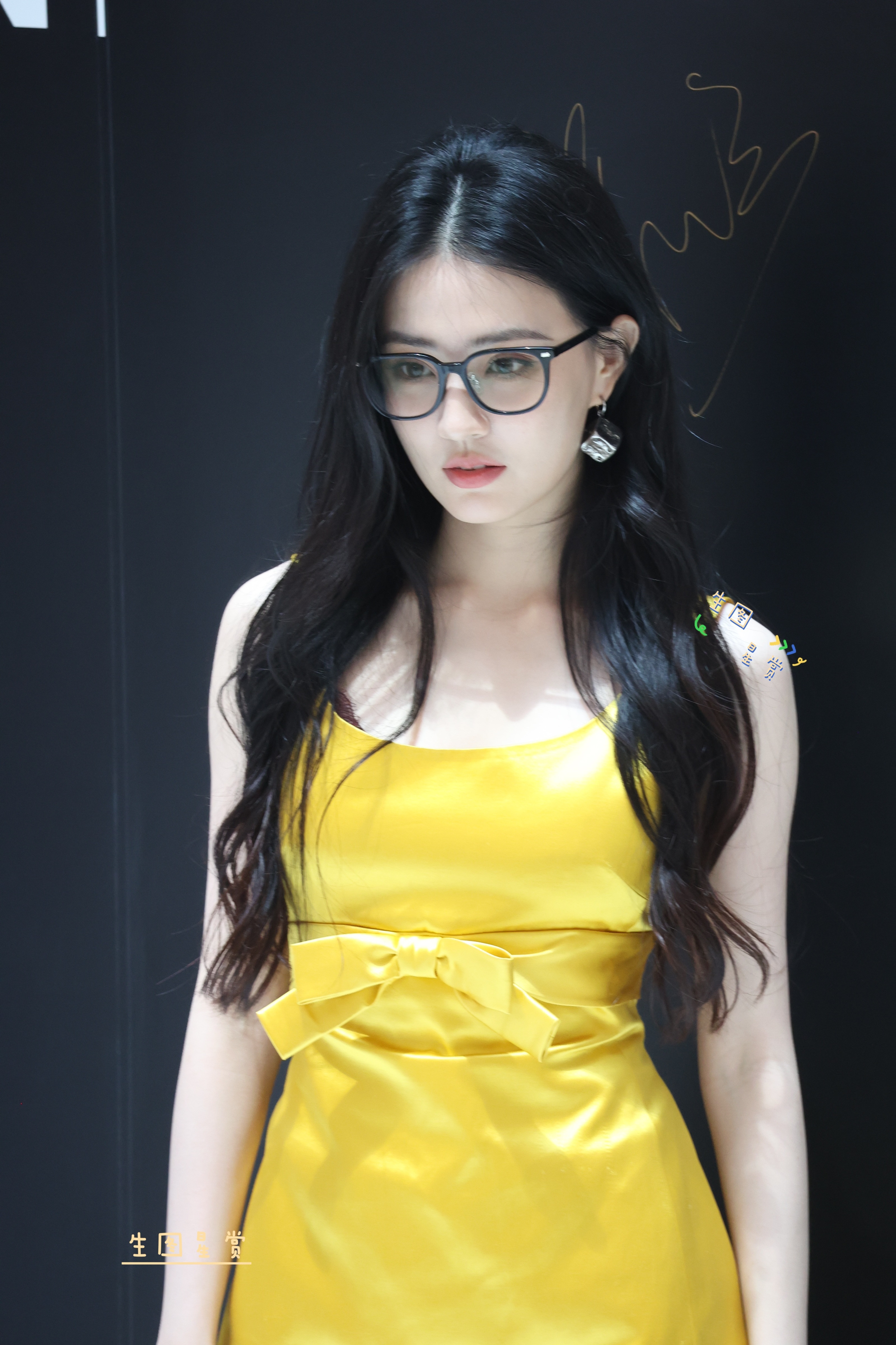 徐璐成都活动生图直出，柠檬黄璐璐鲜丽硬美💛✨徐璐​​​