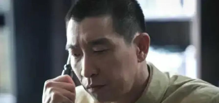 刷到了吧？王千源眼神淬火，刘诗诗旗袍带风，31集谍战大剧《东方抉择》...肾上