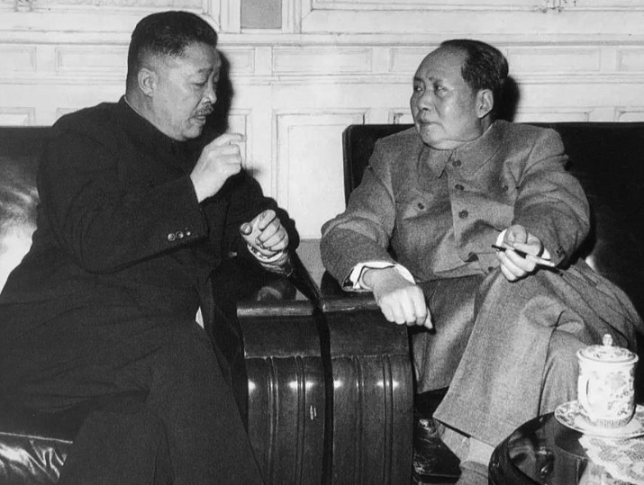 贺龙元帅被打倒后，毛主席曾经三次提出要为他平反，结果都没有成功，是谁这么大胆，敢