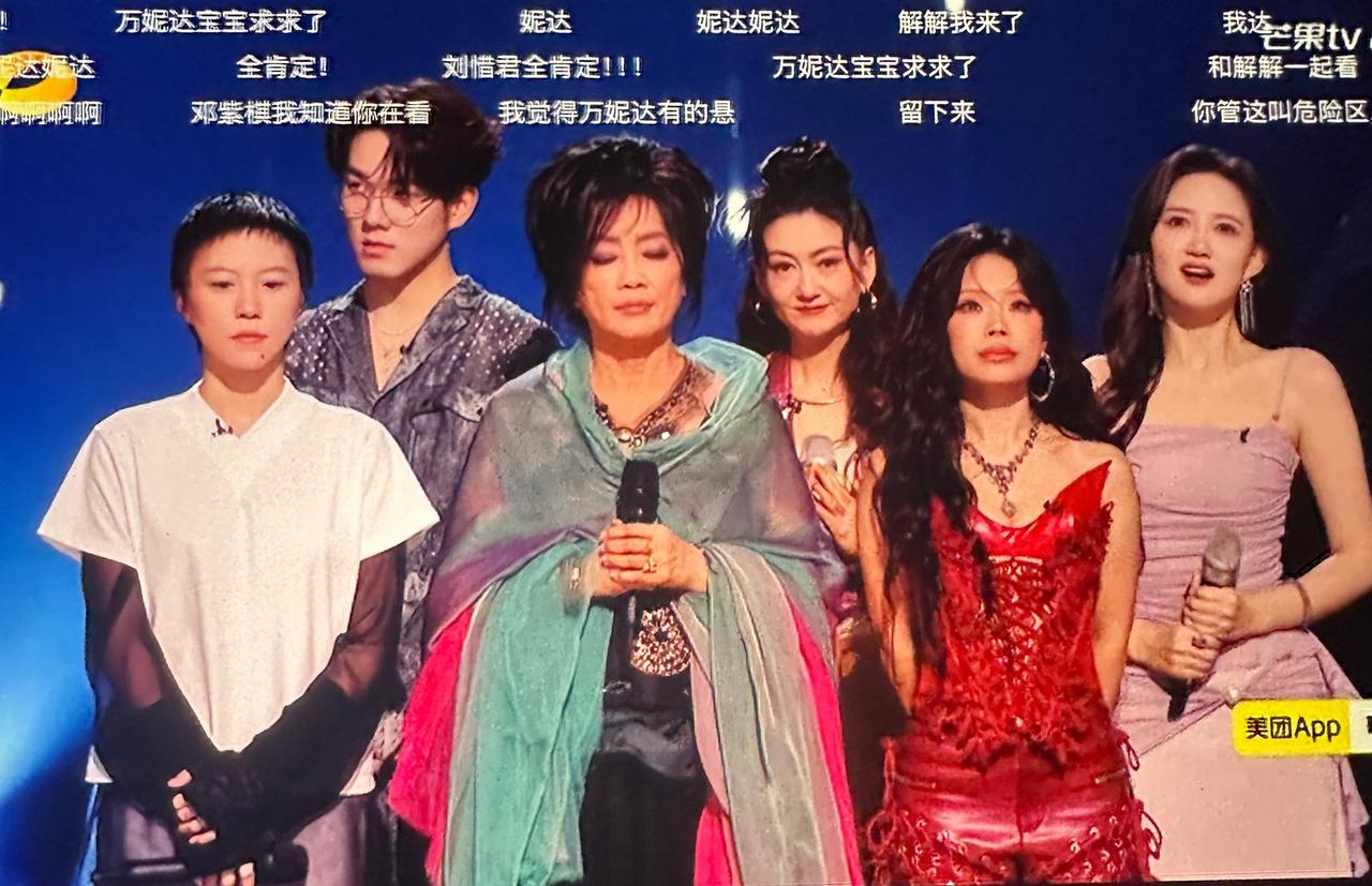 今晚《歌手》直播热搜，最搞笑的就是“胡彦斌神编曲鬼嗓子”。看来网友都深有同感。