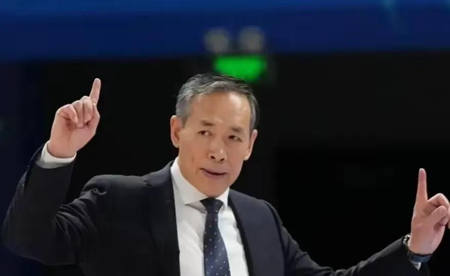 许利民坐不住了！北京103：114广厦，总决赛1：2广厦，让人质疑的不是输球，