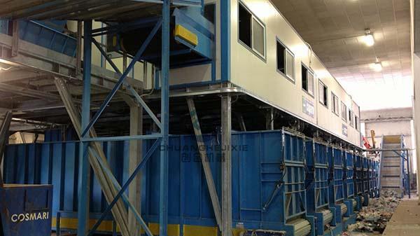 垃圾分拣机：垃圾分类的高效解决方案，助力资源循环利用