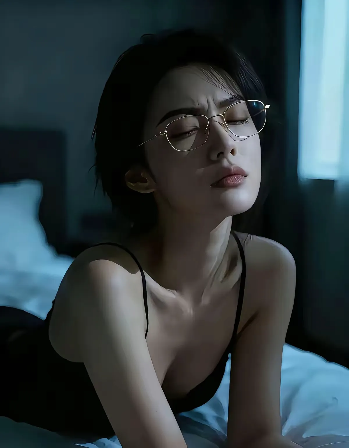 黑暗系高清美女背景图