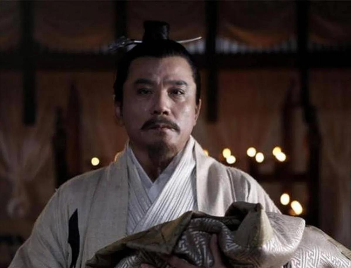 汉武帝晚年，长安城血雨腥风。一个出生才几个月的婴儿，因为是太子刘据的孙子，被关进