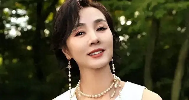 姜宏波：掌掴陈宝国、碾压章子怡，24年演艺路未婚53岁