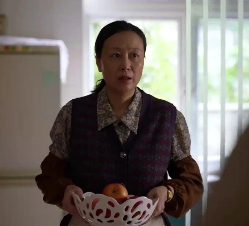 吴玉芳阿姨，您怎么变“坏”了？在商战剧《淬火年代》里看到您很惊喜。您是目前剧圈