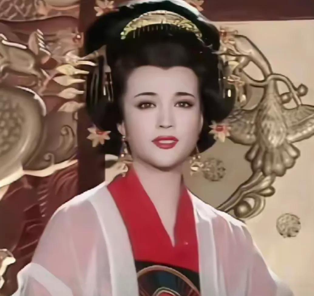 705年，张柬之谋划杀张易之兄弟，找到羽林将军李多祚问，“将军的荣华富贵，是谁给