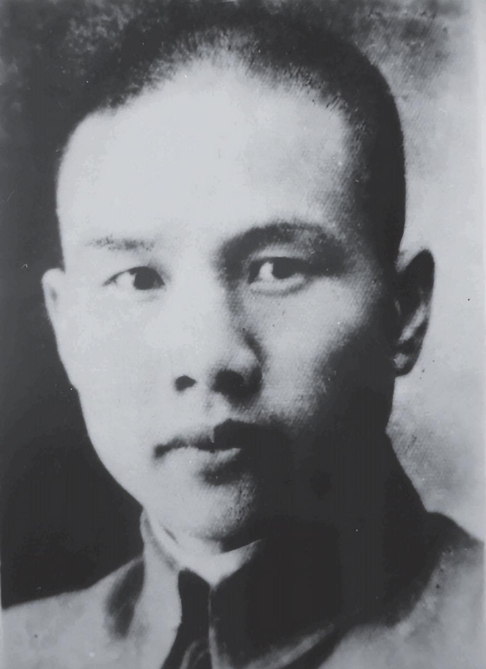 1949年，军统少将周镐被蒋介石下令处死，然而16年后，他的妻子却拿着日记找到了