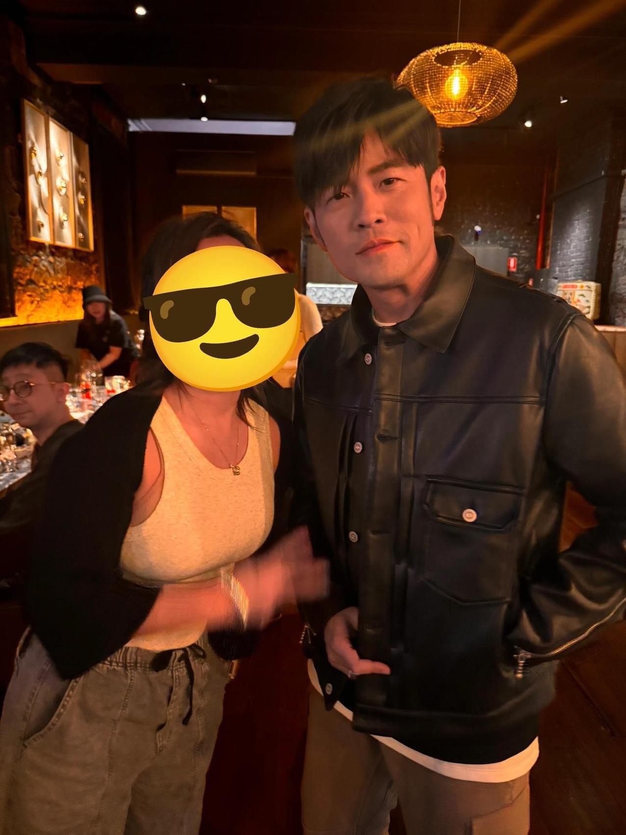 周杰伦为了演唱会有多拼？前几天还被偶遇，身材发福、胡子拉碴，很多不良媒体跳出