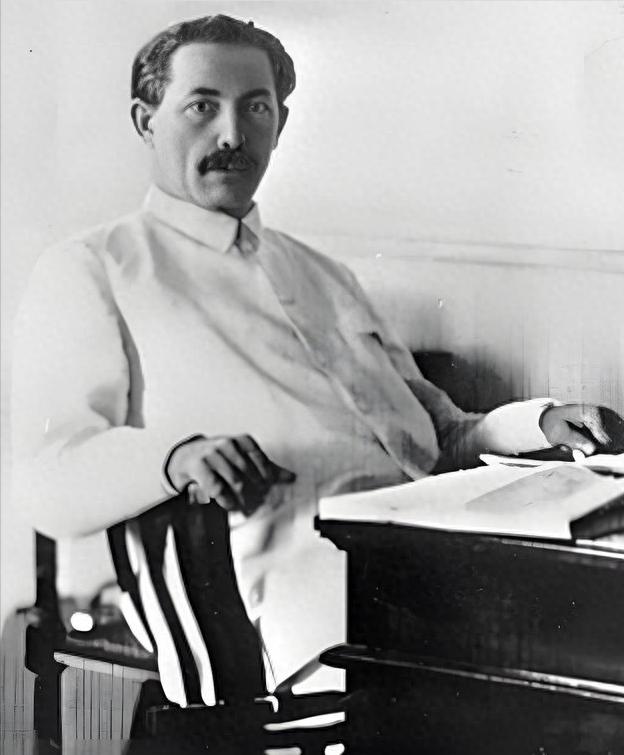 北伐：苏联欲用唐生智取蒋介石而代之，却因后院起火计划破产1926年北伐军一路