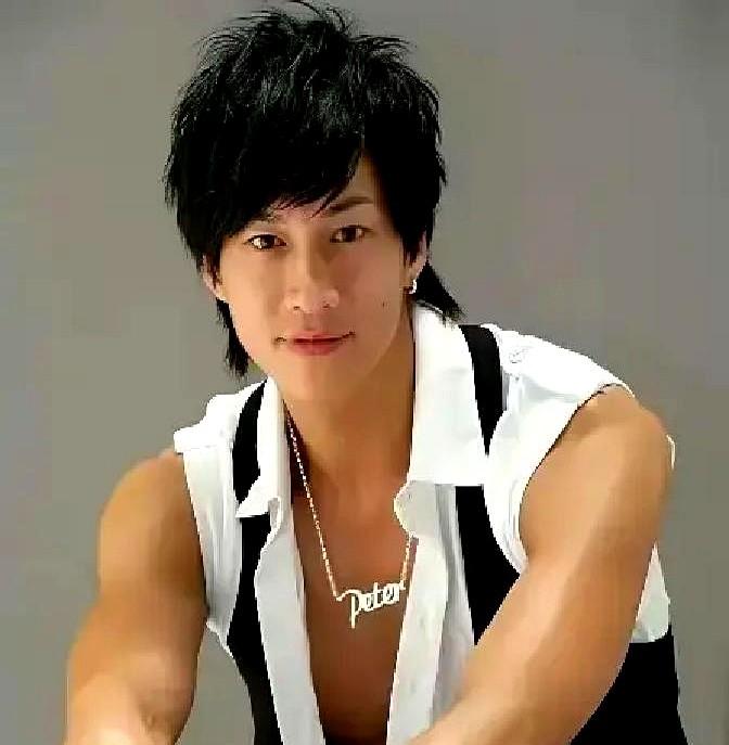 孙俪当年竟然拒绝了何润东三次！当年拍《玉观音》，何润东追孙俪追得那叫一个猛。