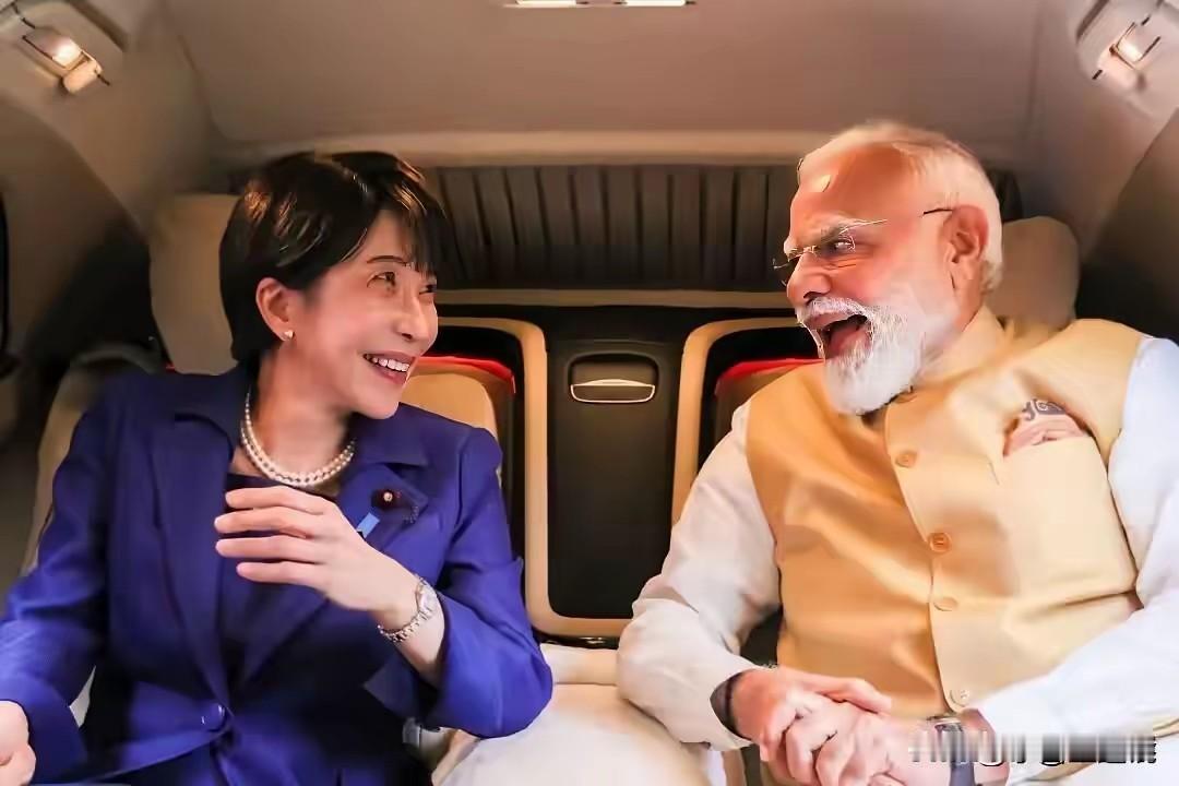 莫迪又惹大“祸”了！日本首相高市早苗访印，莫迪一时兴起，两次喊高市早苗为“我的