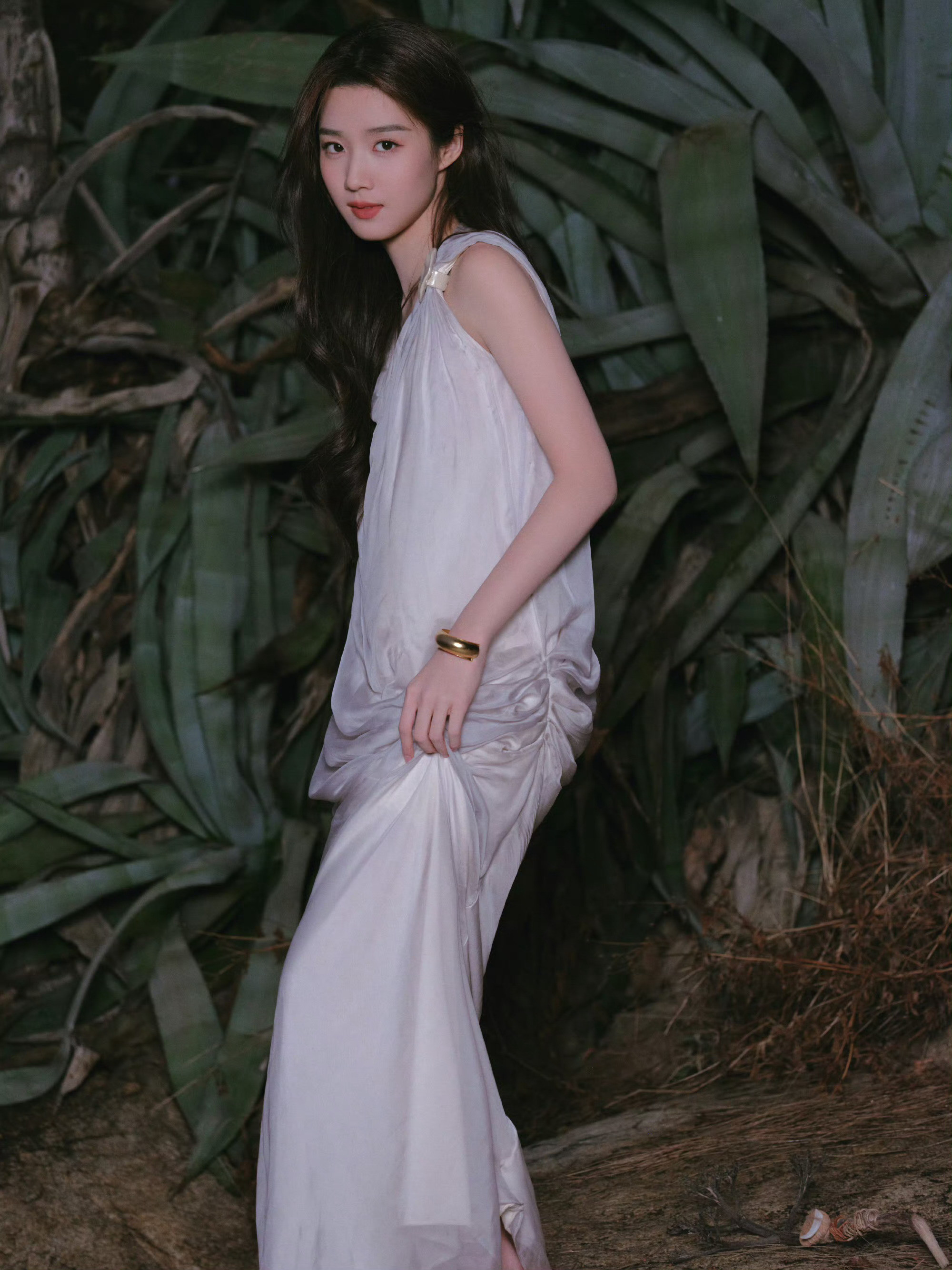 卢昱晓美的我不知道该说什么了今天要被我女神美晕了