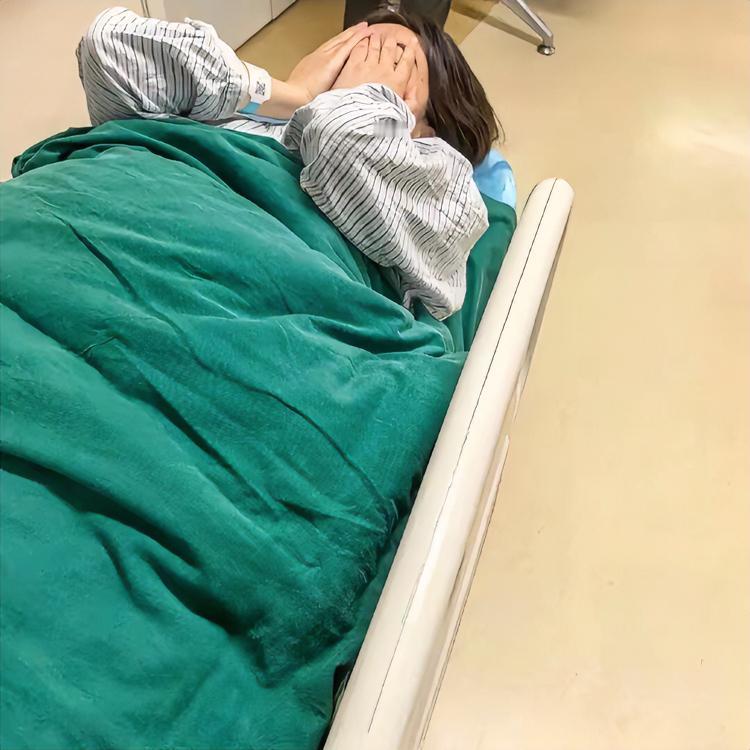 真是大快人心！表哥让女友怀孕后，竟把18.8万彩礼砍到4.8万，以为拿捏住对方，