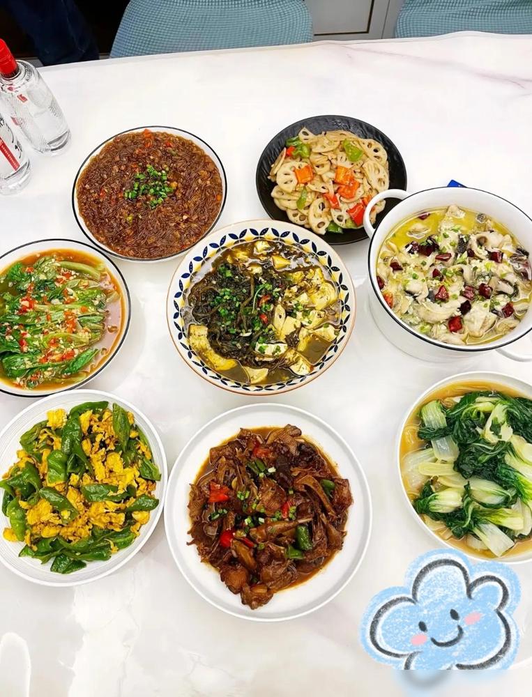 公婆省吃俭用攒了35万，今天婆婆把我和老公，小叔子叫在一起，婆婆拿出35万存款，