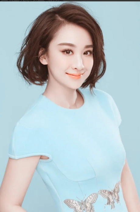 2015年，演员穆婷婷打电话问父亲的病情，父亲却说：“不能跟你后妈搞好关系的话，