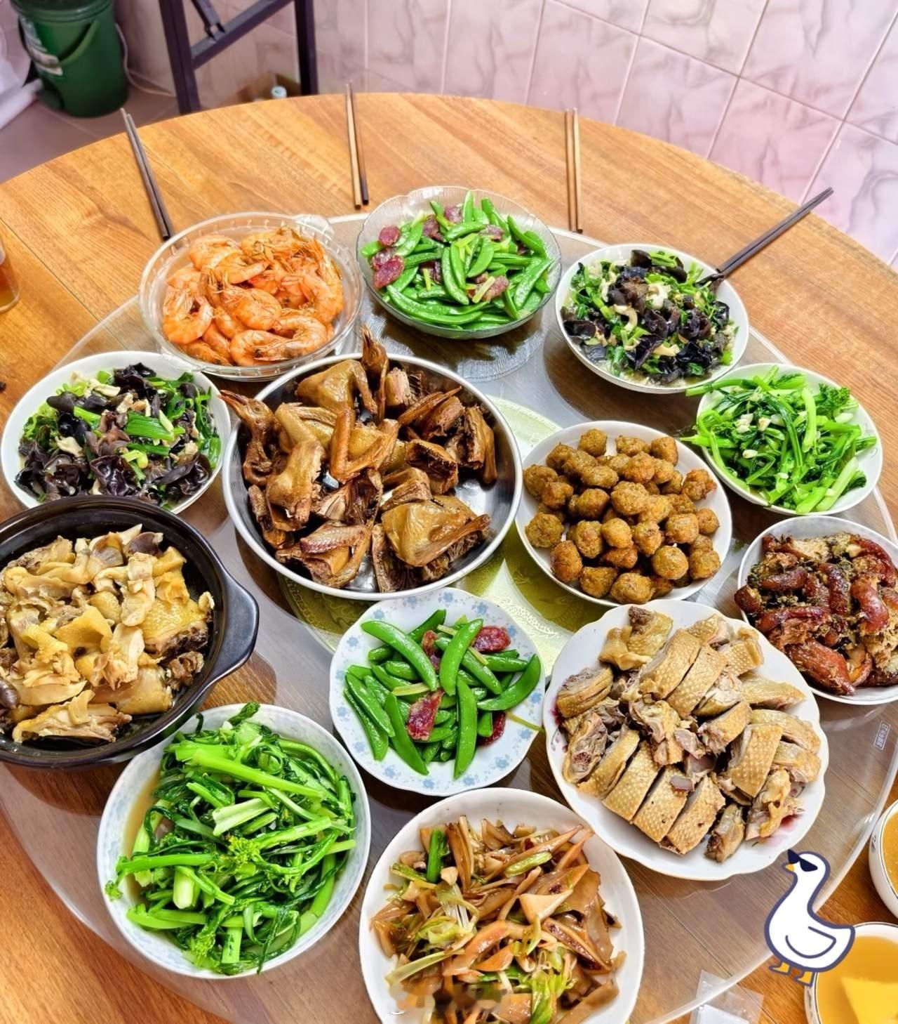 我就纳了闷了！年年给舅舅家拿礼不轻，不带娃不要压岁钱，今年拜完年直接说明年别来！