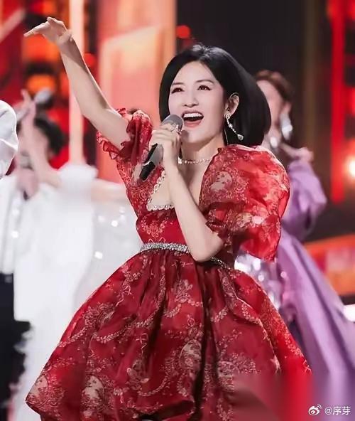 一场演唱会，直接烧掉2000万。换你，这买卖还敢接着干吗？谢娜不仅敢，还要把下一