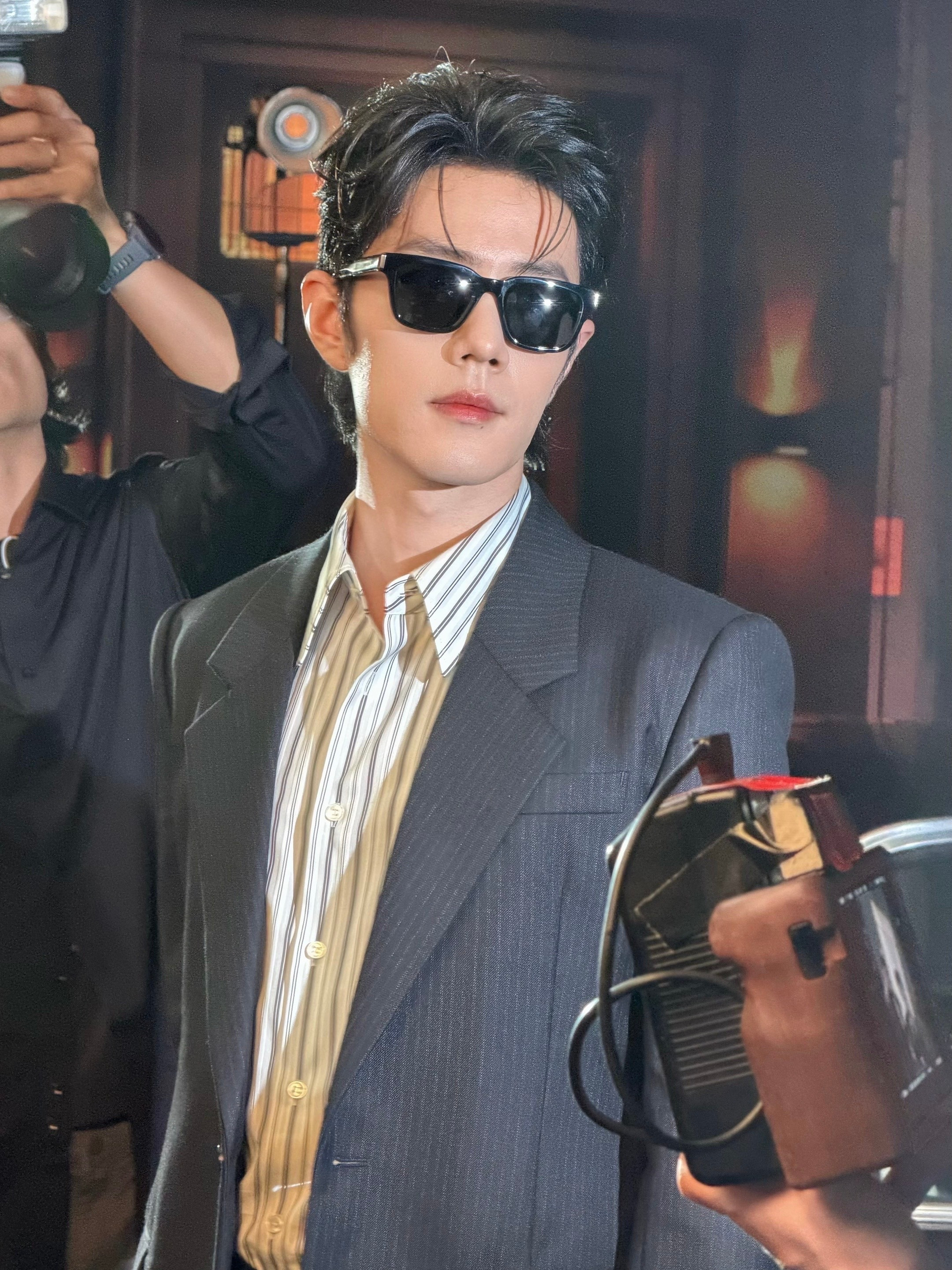 巨星的世界就是这样子滴 ​​​