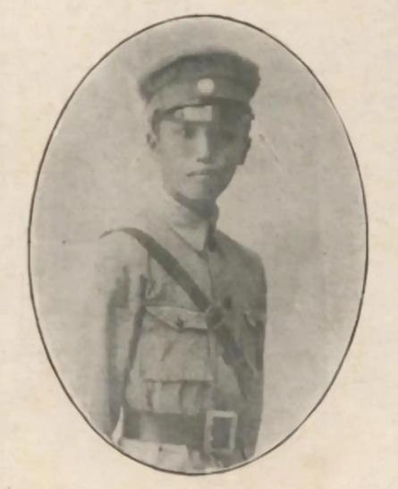 1947年，孟良崮战役打完，张灵甫全军覆没，而李天霞刚回到临沂师部，就被戴上镣铐
