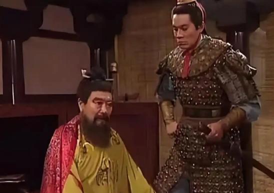 192年，董卓被诛杀后，王允和吕布把持朝政，貂蝉对王允悄声说：“你杀错了奸贼，真