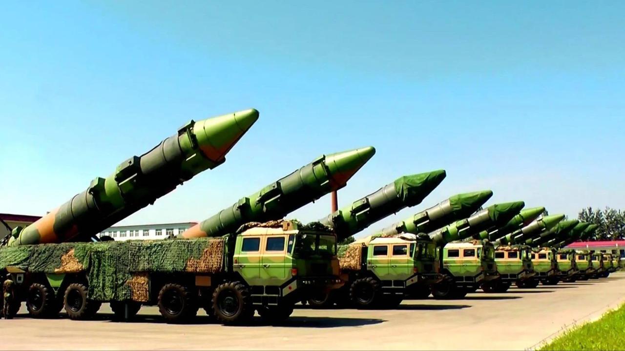 任何一个爱好和平的国家都不愿意遭到核战争威胁！以前西方国家对我国搞核战争恐吓，后