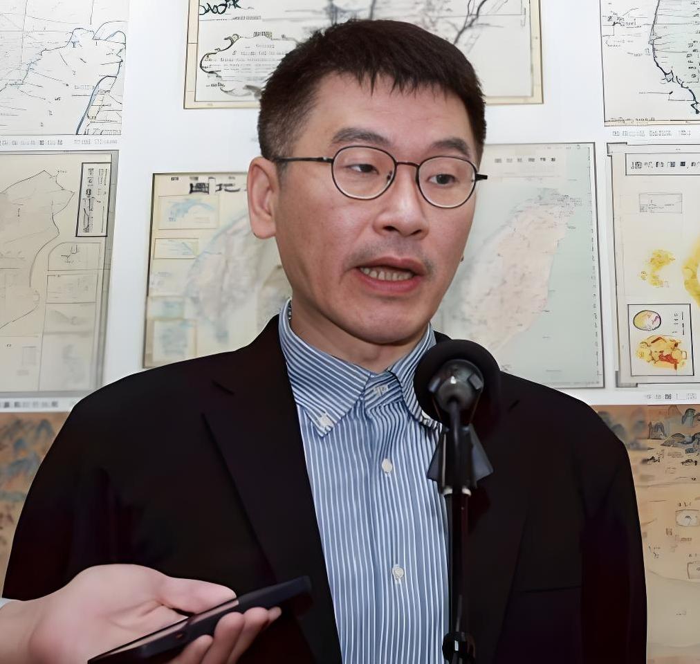 “谴责”无效！台陆委会副主委梁文杰大放厥词近日，梁文杰叫嚣：大陆公务舰艇在台