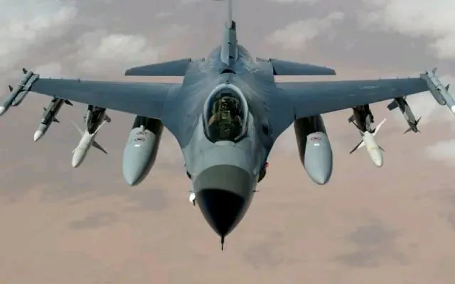 特大新闻：F16被无人机击落据央视国际时讯报道，那架此前被大肆宣传、被称有望扭