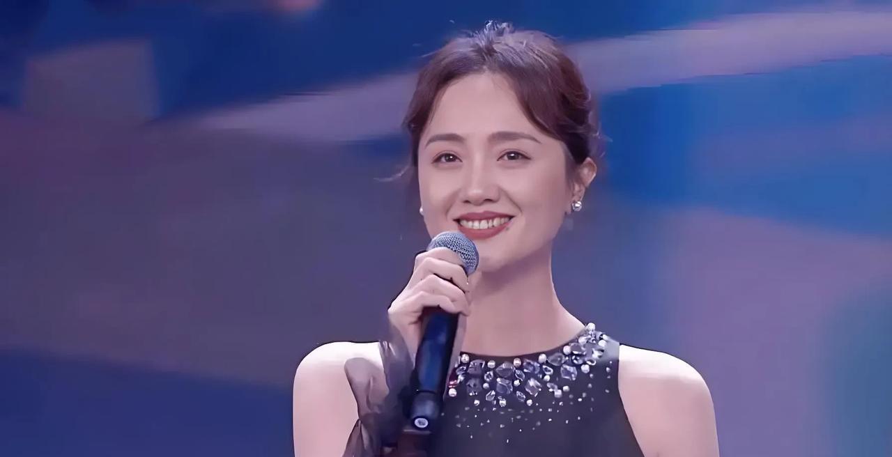 黄晓明，悲痛发文！5月21日，娱乐圈传来噩耗，演员朱媛媛患癌去世，老公辛柏青透