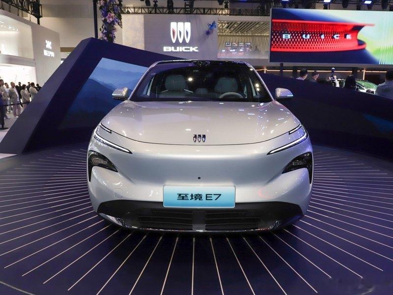 上市两周，别克至境E7交付量破5000台。5月6日，别克官方宣布这个数字，时间节