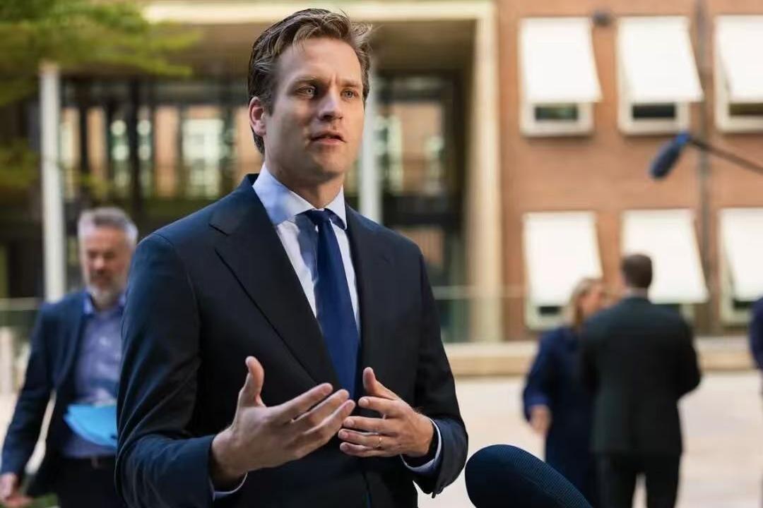 法国不忍了，直接开骂，荷兰被德国埋怨后，首遭法媒围攻！昨天，法国《费加罗报》