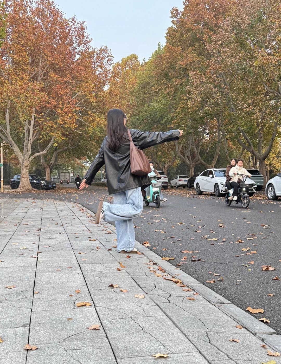 经贸终究变成了我不认识的样子what？肯德基麦当劳各种奶茶咖啡店都入驻校园