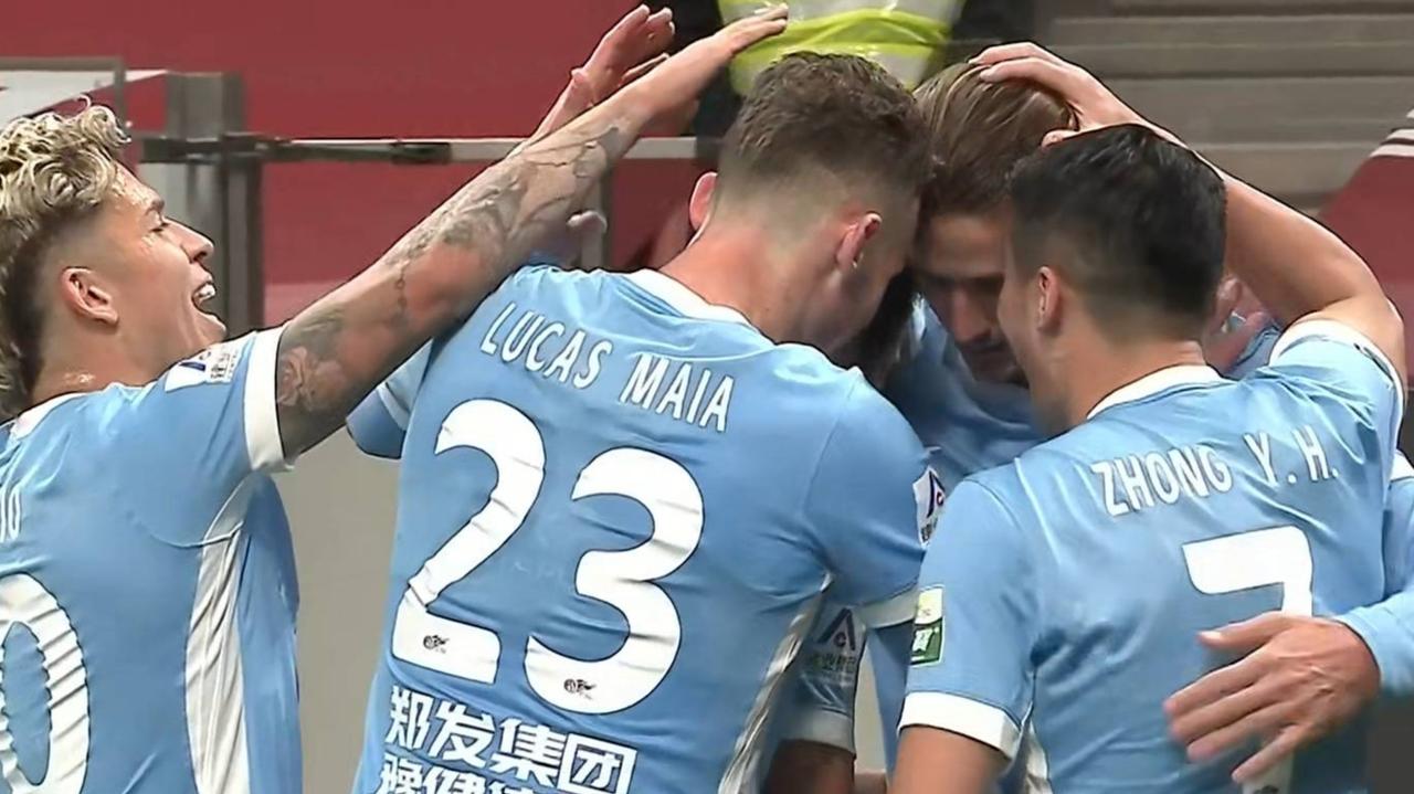 中超最新积分榜！海港1-2爆冷，申花5-3逆转！津门虎垫底，泰山3-0完胜！