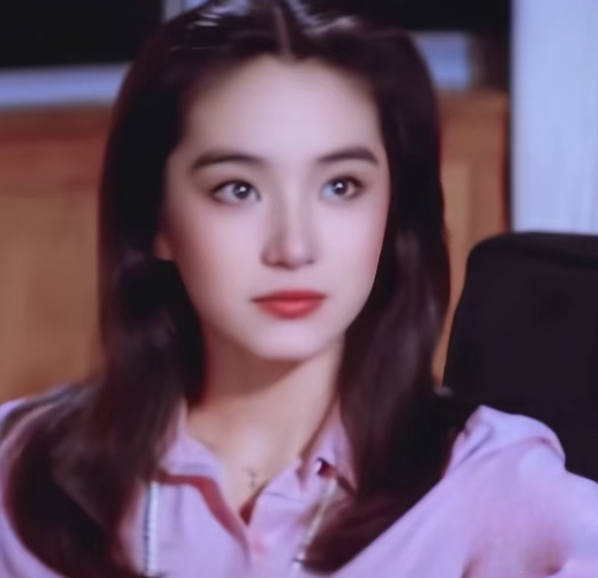 天呢这是真的大美女啊🥺 优雅的代名词好吗[捂嘴哭...