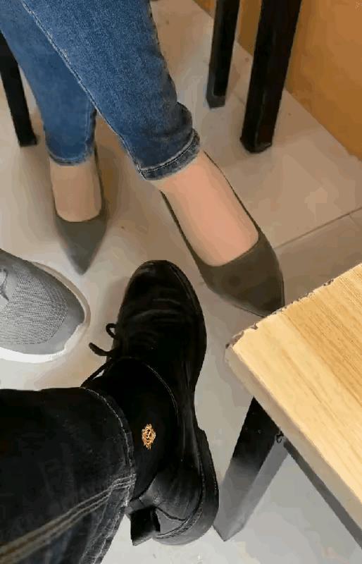 这个，有故事，准备吃瓜。