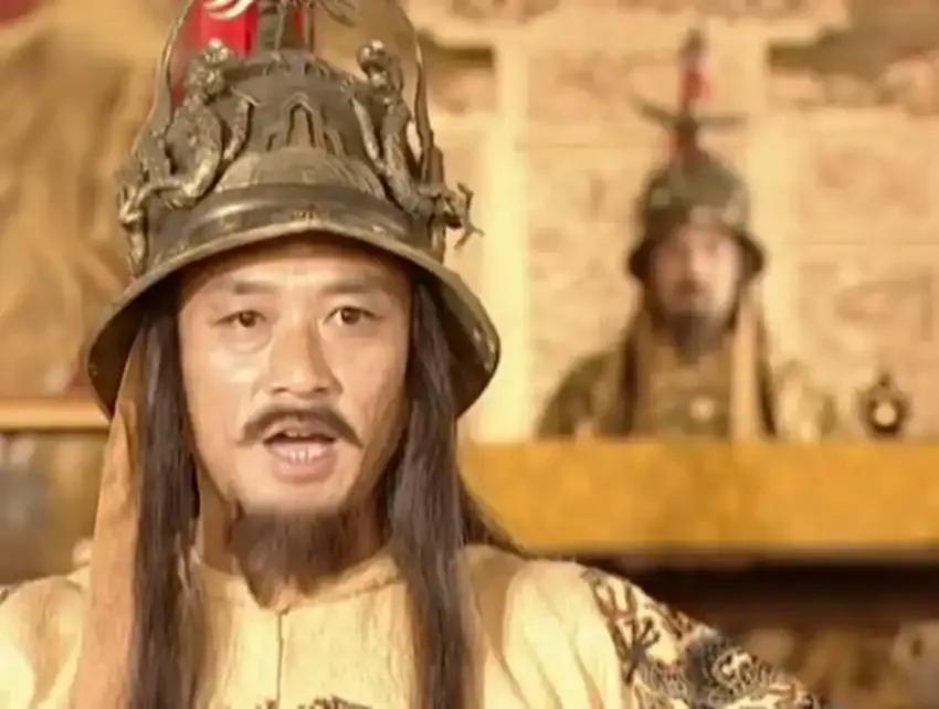 杨秀清如果不死，太平天国最高指挥中枢将保持统一和高效。天京事变所导致的巨大内耗、