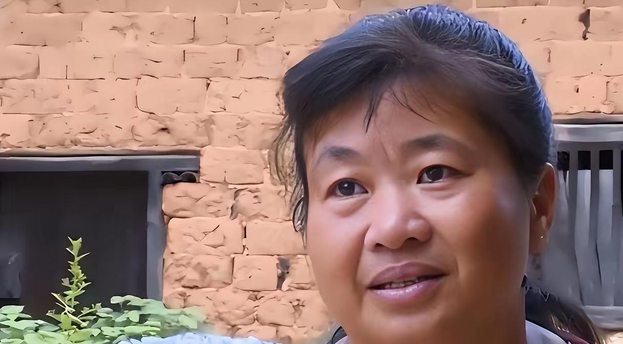 1989年，为了补贴家用，已经订婚的19岁女儿南下打工，从此杳无音讯，31年后，