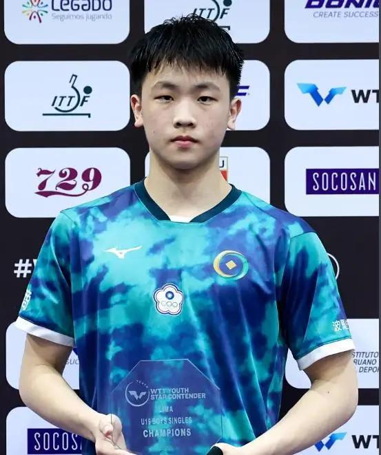 小将张佑安呈现“黑马”本色！中国台北19岁的小将张佑安呈现黑马本色，在亚洲杯四分