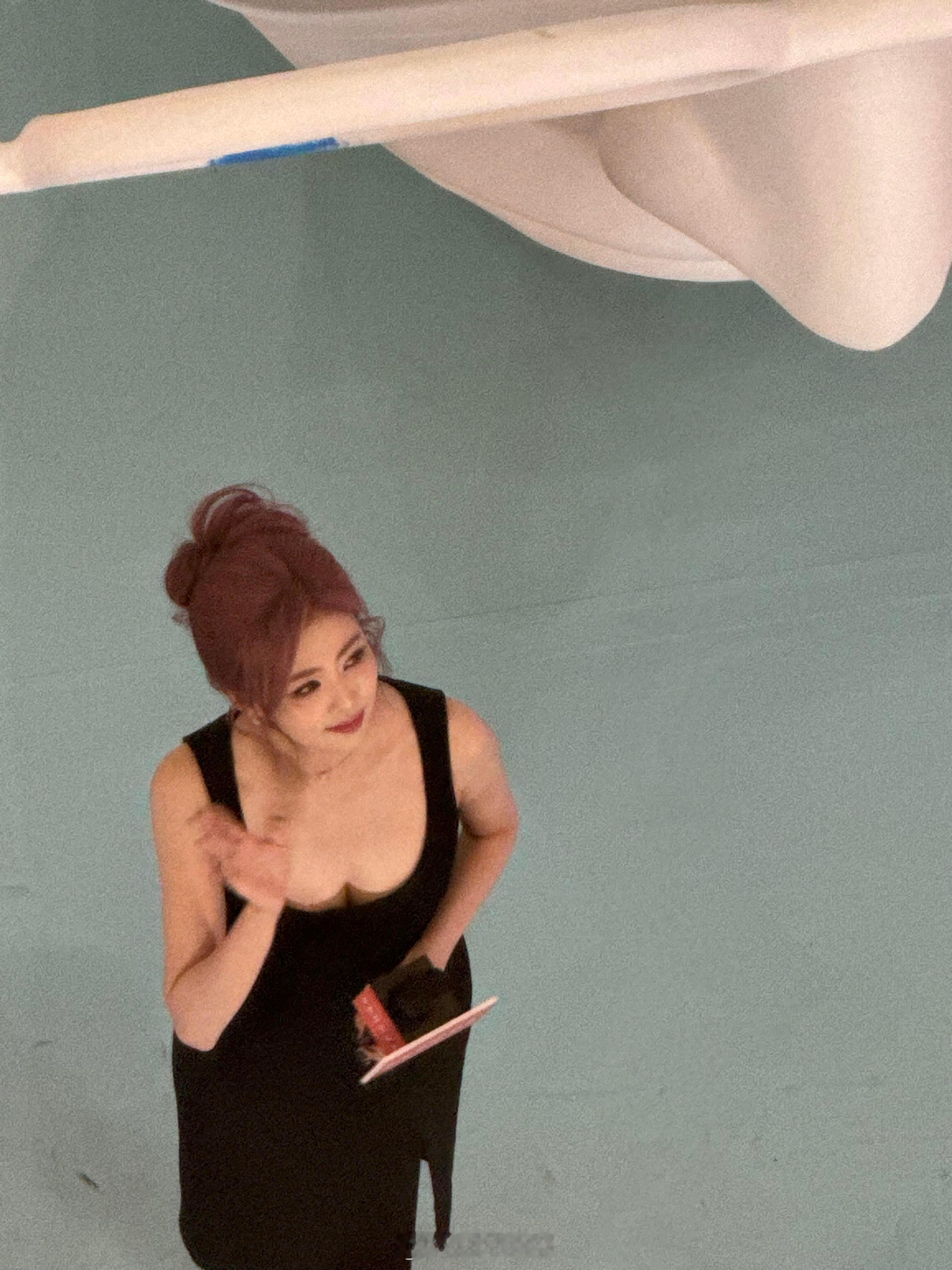 从楼上往下看白鹿果然不一样