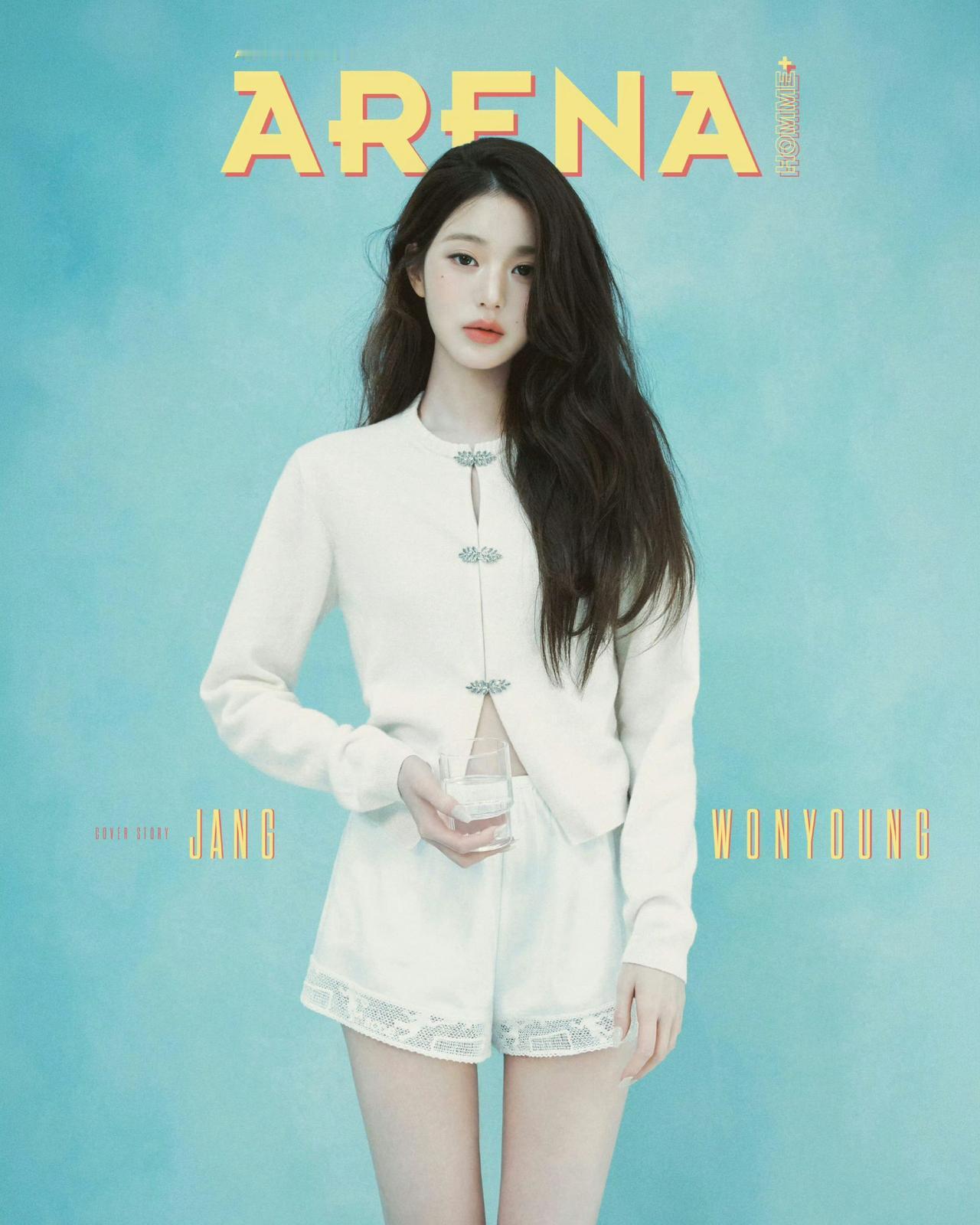 张元英ArenaHomme+Korea8月刊封面画报，氤氲着清丽的少女