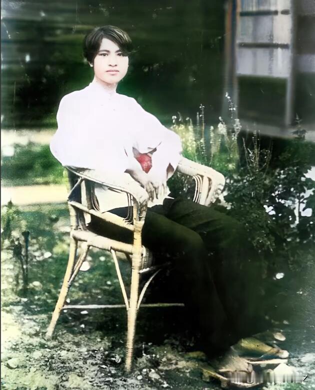 一觉睡醒《沉默的荣耀》观众都沉默了本来以为总被提起的钟浩东只是个背景人物，但