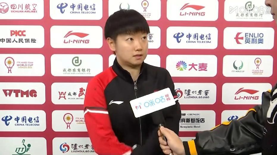 王楚钦/孙颖莎3-0横扫勒布伦/袁嘉楠，赛后莎莎却这样评价大头！记者：莎莎你