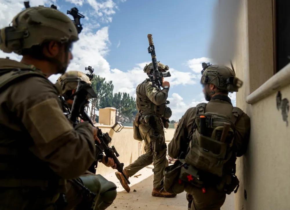 真玩命了！黎巴嫩3个兵硬刚几百以色列伞兵，一战封神，特拉维夫直接看傻了！2026