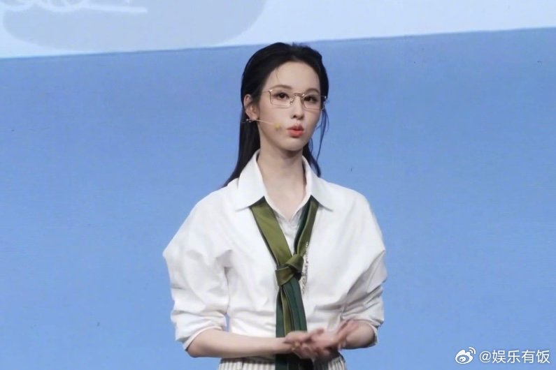 陈都灵聊宠物出行太共情了陈都灵对宠物出行这件事有着切身感受。现场聊起那些为养宠