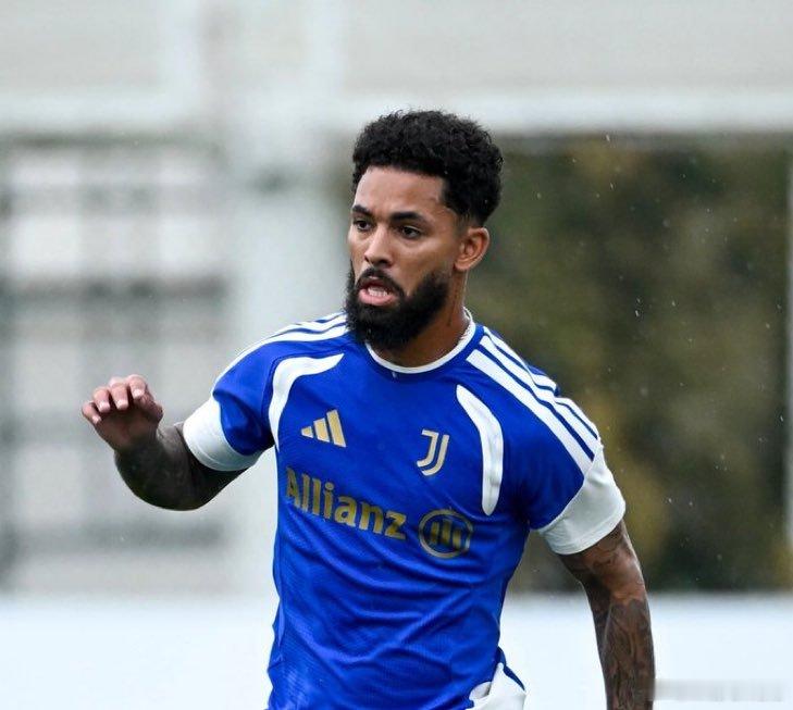 Calciomercato.it：道格拉斯·路易斯在首场友谊赛以及返回都灵后的训